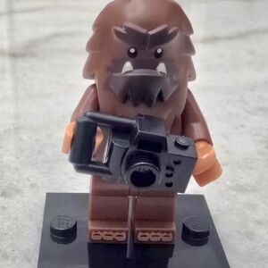 LEGO Series 14 Monsters Big Foot Minifigure (71010)